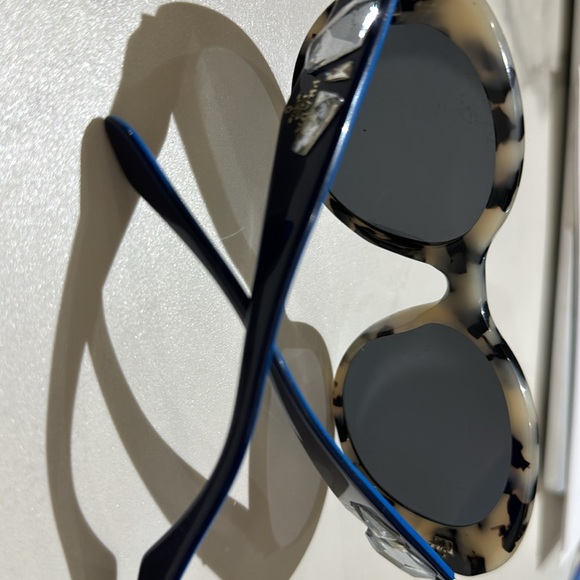 Prada tortoise and blue sunglasses - Picture 3 of 5